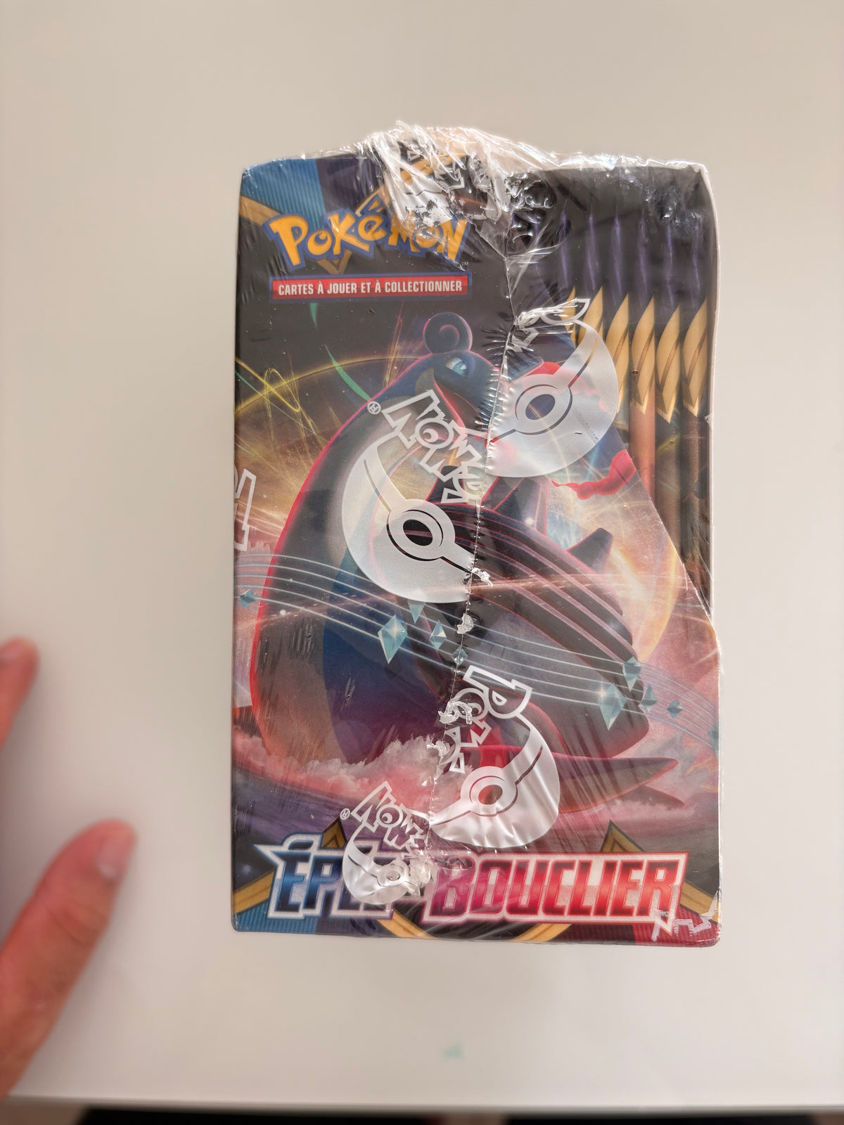 Pokémon Sword & Shield Base Set Booster Box (36 Packs, French) - Factory Sealed