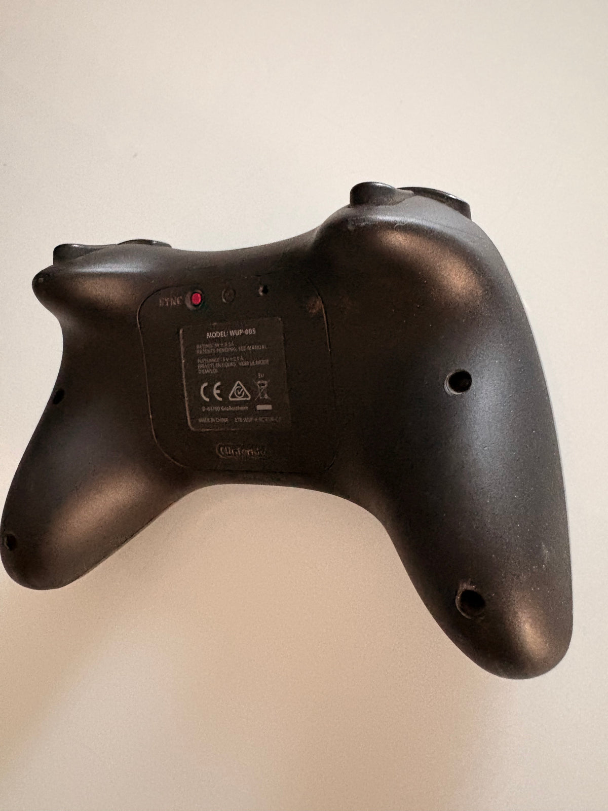 Manette sans fil officielle Nintendo Wii U Pro Controller