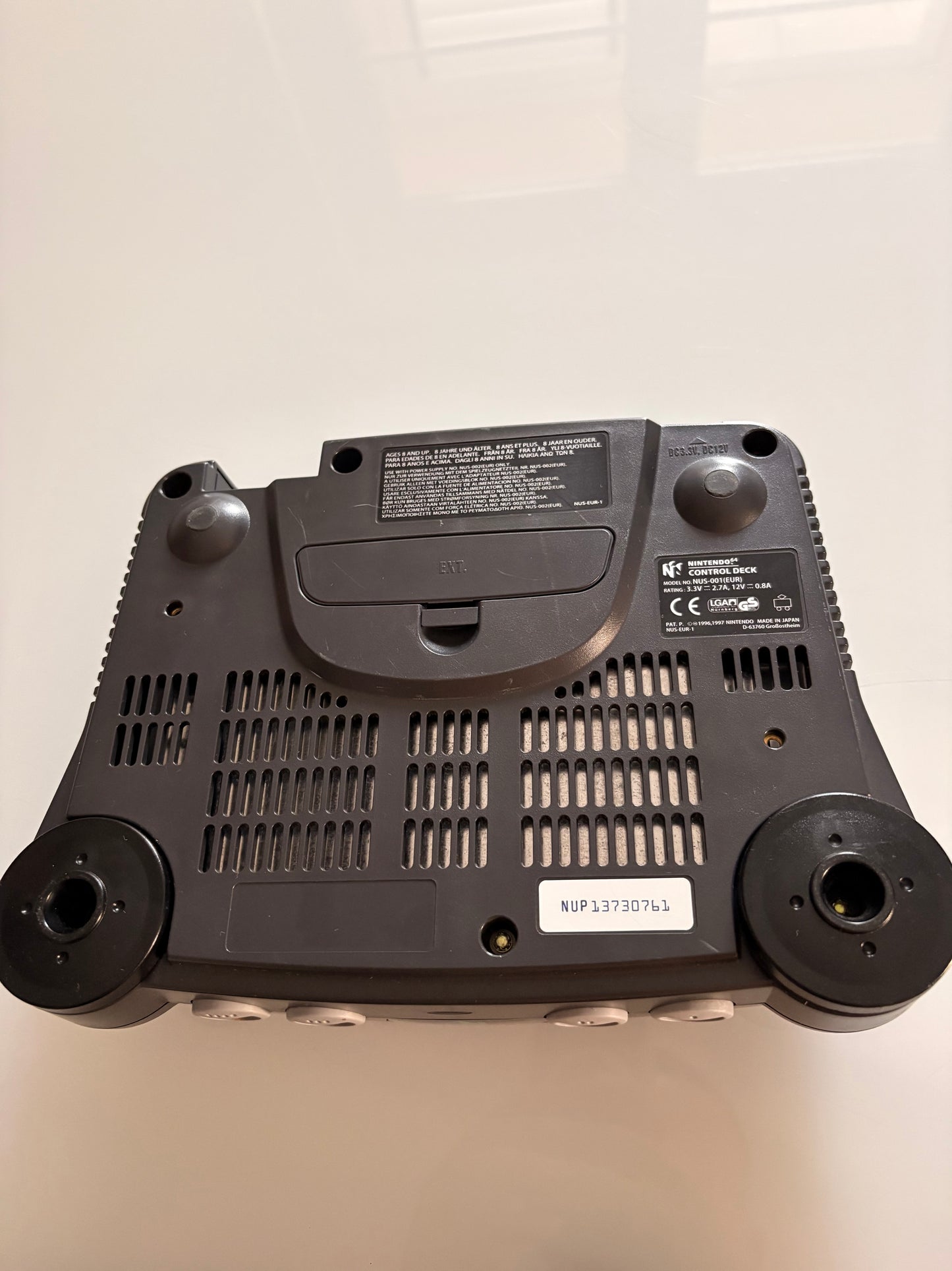 Pack Console Nintendo 64 (N64) + Manette Jaune + Mario Kart 64 + Câbles