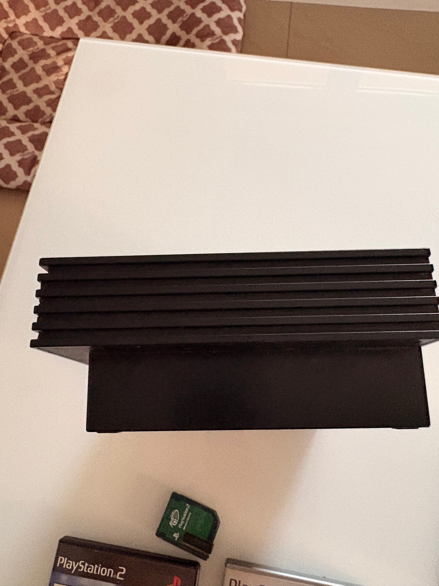 Pack Console PlayStation 2 (PS2 Fat) Noire + 1 Manette + Carte Mémoire + 2 Jeux + Câbles