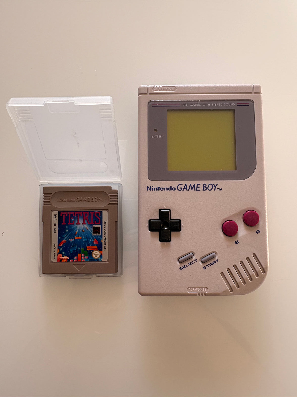 Originaler Nintendo GameBoy Classic + Tetris-Spiel