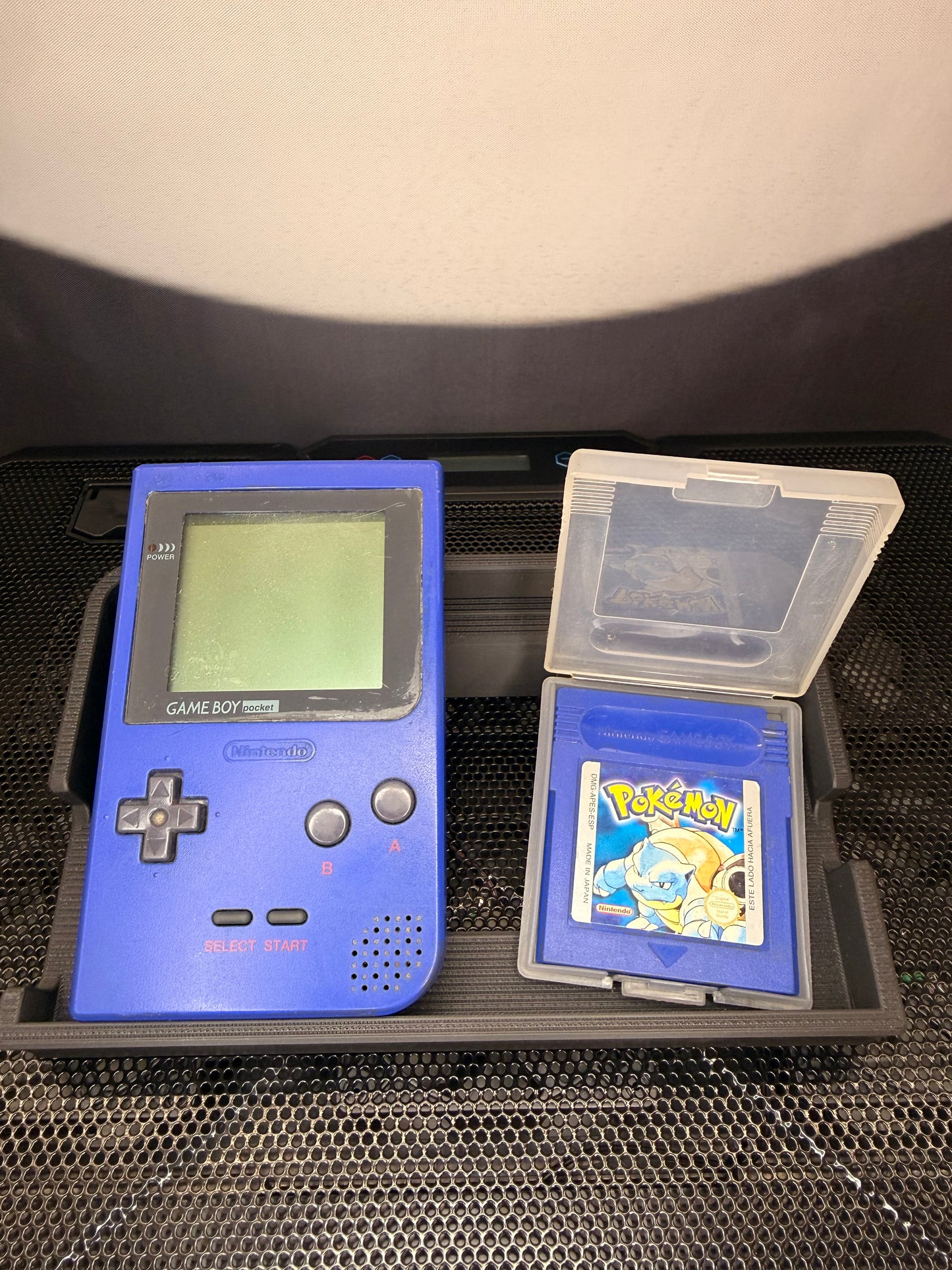 Pack Game Boy Pocket Bleue + Pokémon Bleu (Version Espagnole) – Reconditionné