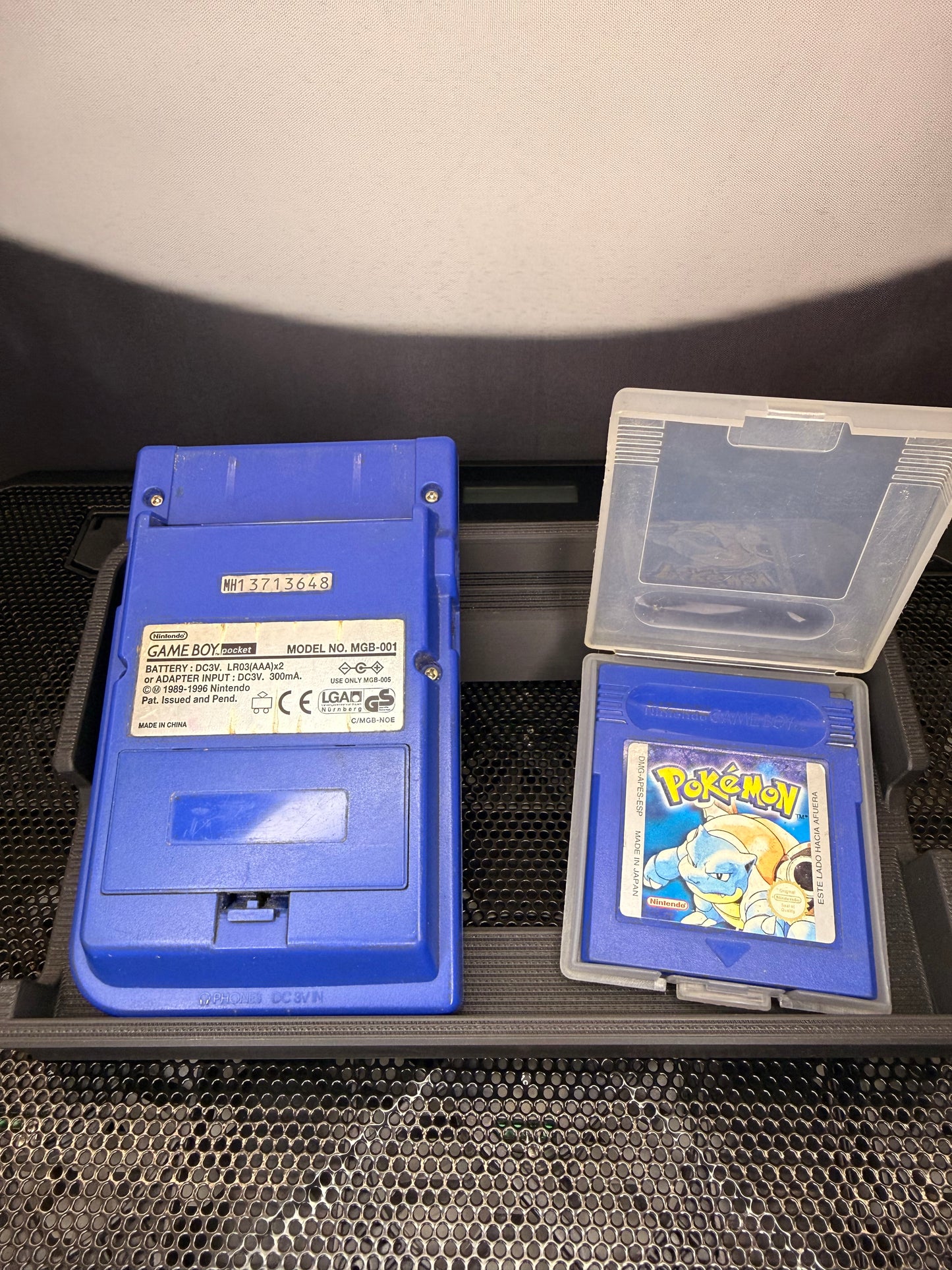 Pack Game Boy Pocket Bleue + Pokémon Bleu (Version Espagnole) – Reconditionné