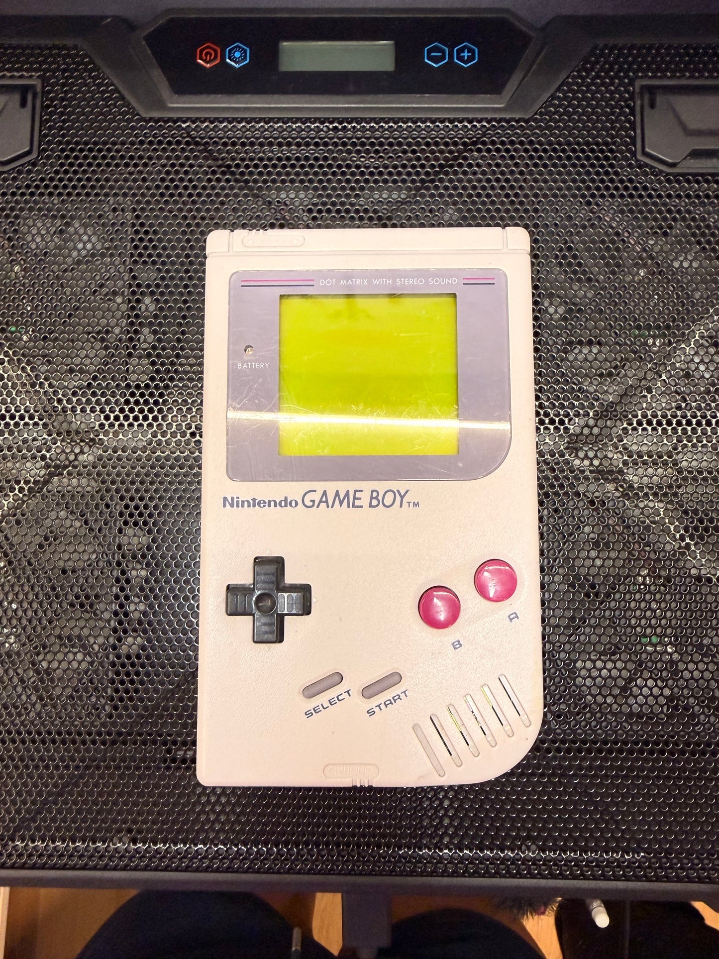 Original Game Boy Pack (DMG-01) + 3 Essential Games