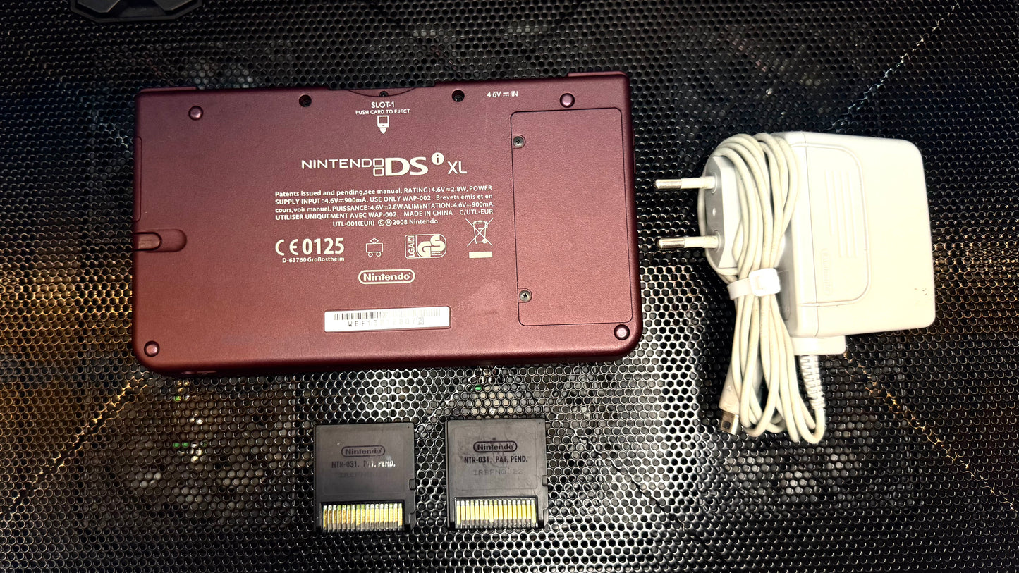 Pack "Inferno battle" : Nintendo DSi XL + Jeux Pokémon