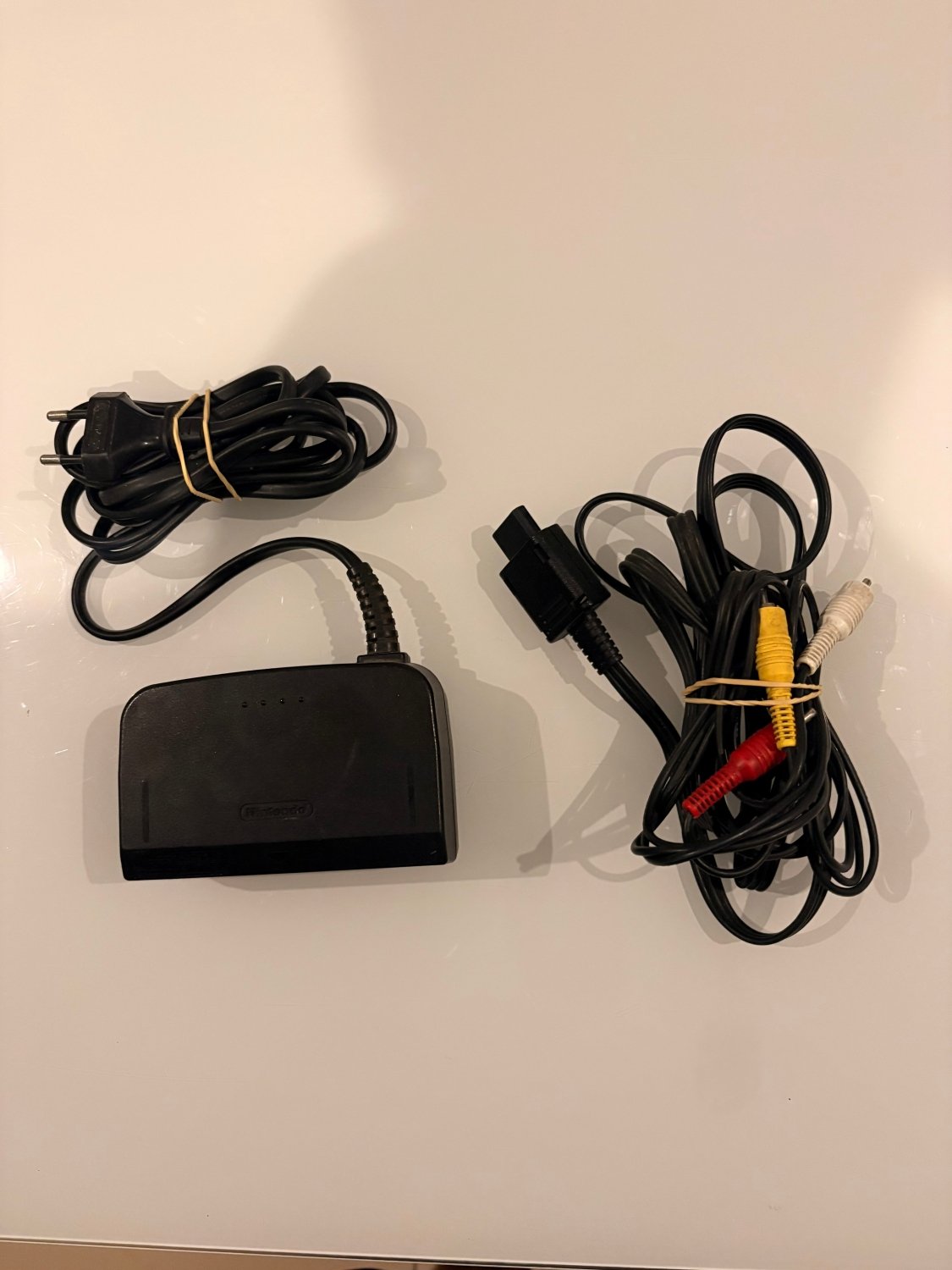 Nintendo 64 (N64) + 2 Manettes + 3 Jeux - DevilTek