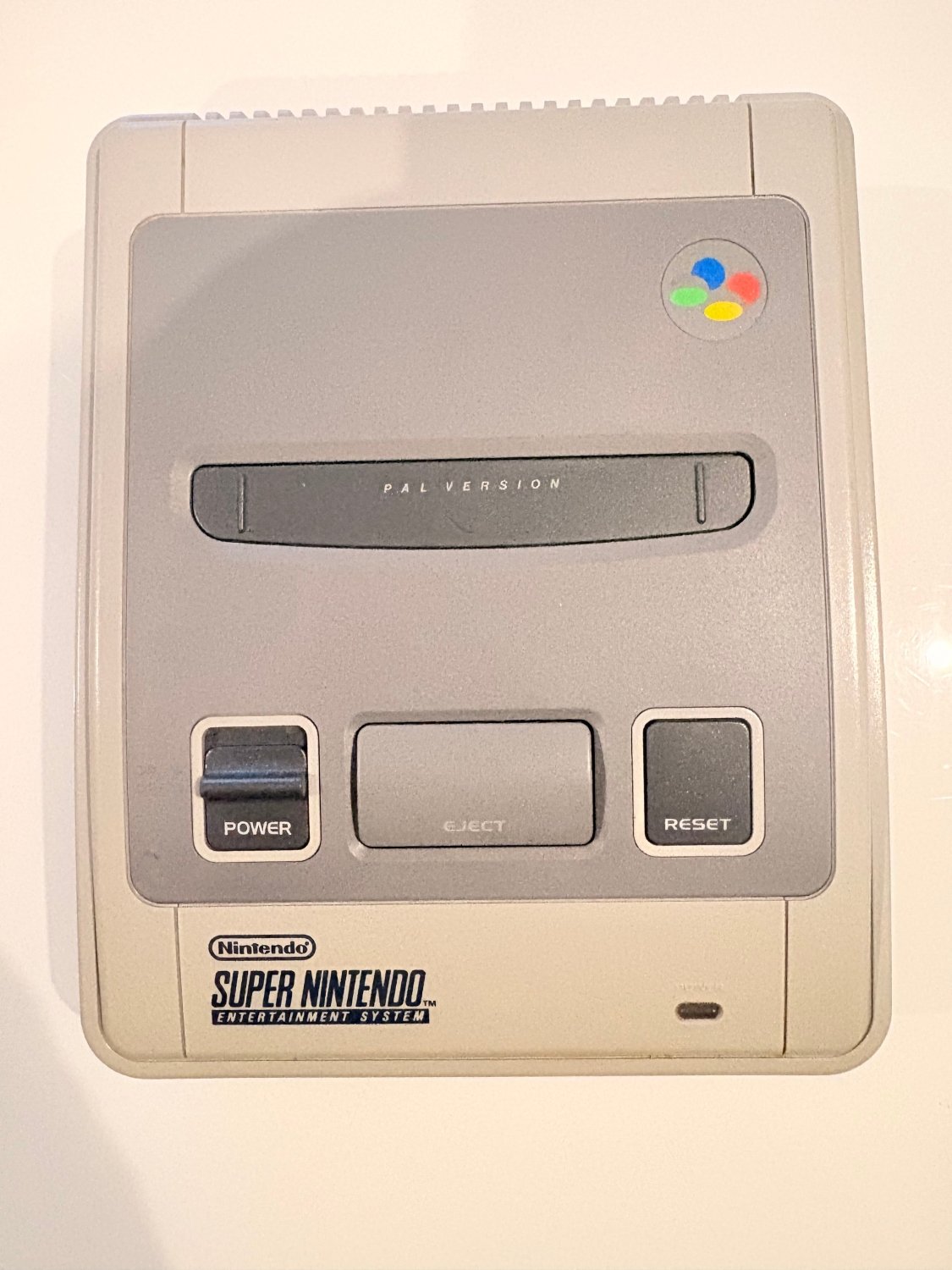 Super Nintendo (SNES) PAL + 2 Manettes Officielles & Câblage Complet - DevilTek